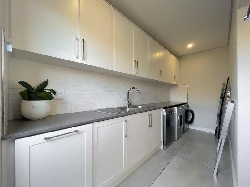 To Let 3 Bedroom Property for Rent in Hout Bay Western Cape